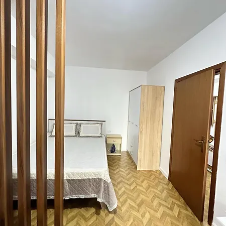 Appartement Flat In - Location *