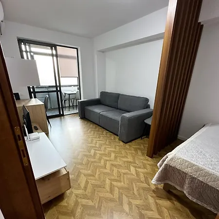 Flat In - Location * Tirana